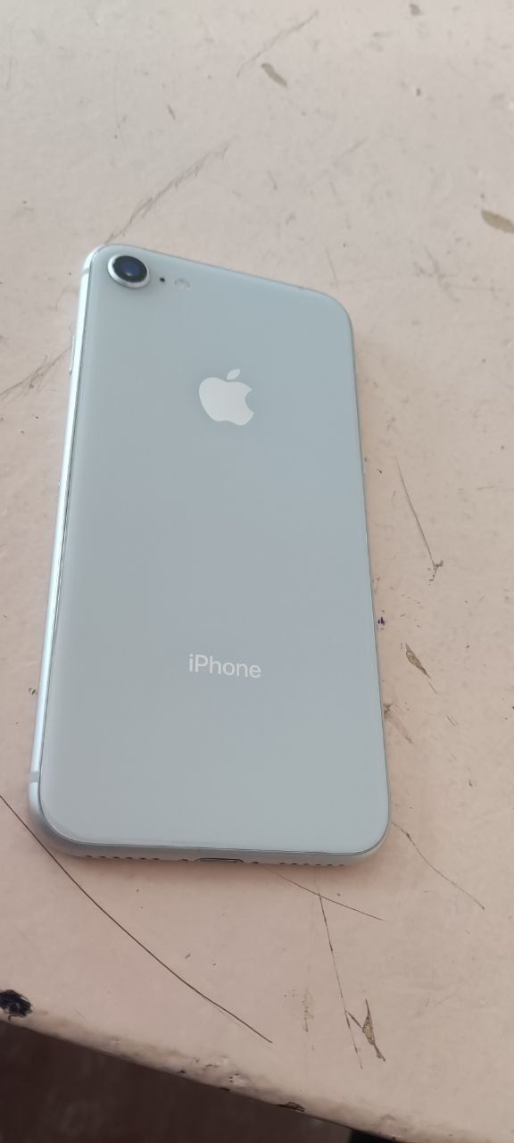 iPhone 8 64gb ideal
