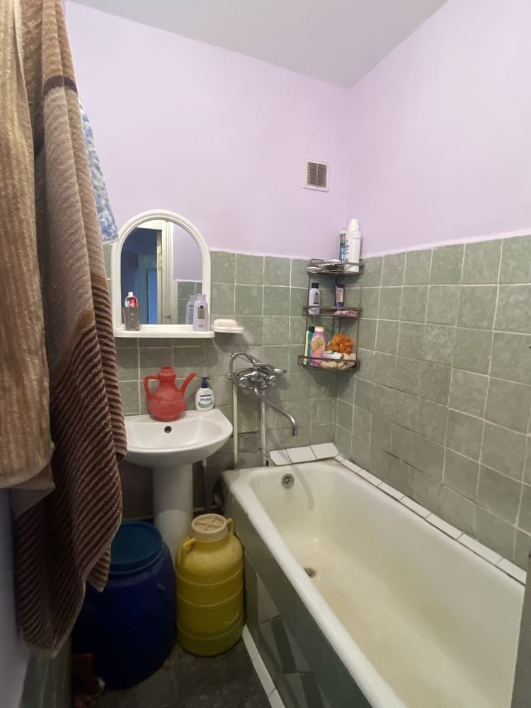 Kk.    Продается квартира. Продам свою. Срочно