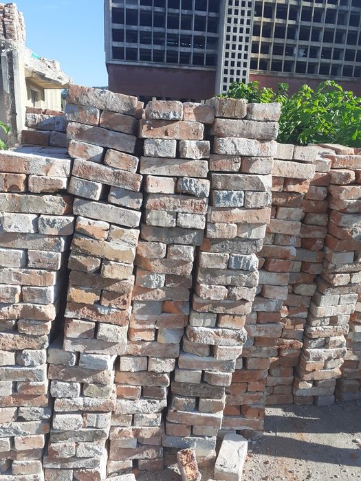 Vând cărămidă normală de zidărie
