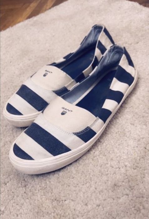 Adidasi Skechers masura 38