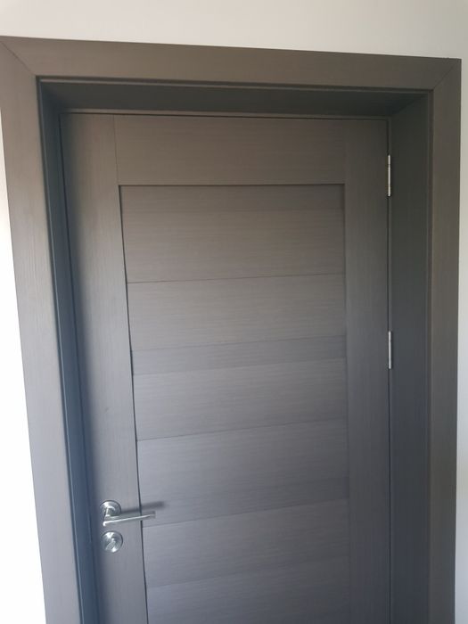 Montaj uși  interior exterior