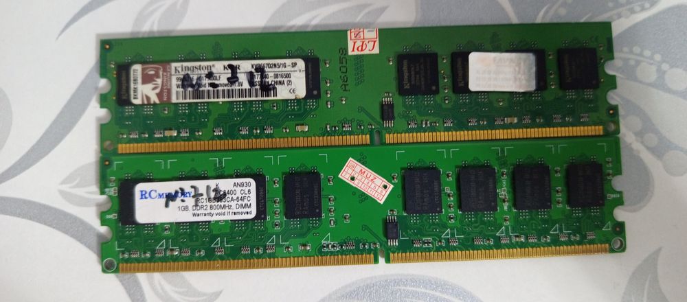 Ddr2 1 gb lik operativkalar 2dona