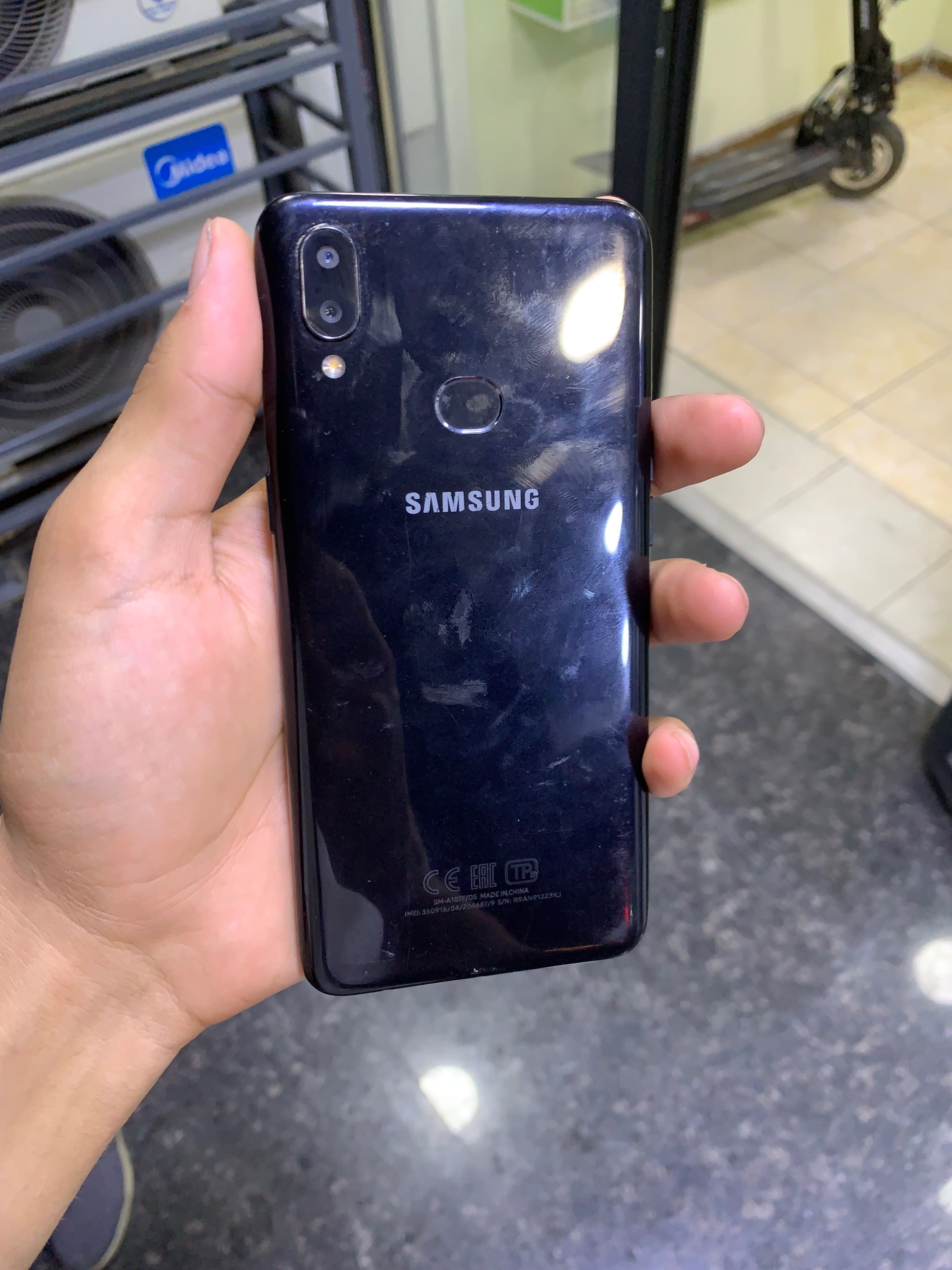 Samsung a10s 32 gb yaxshi xolatda