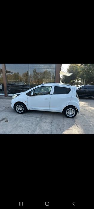 Спарк 3 пазится бензин