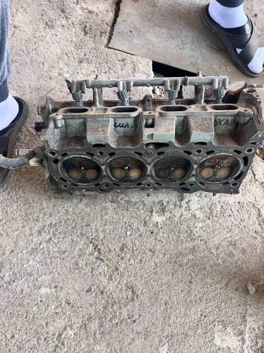 Головка в сборе  Камри 30 2.4