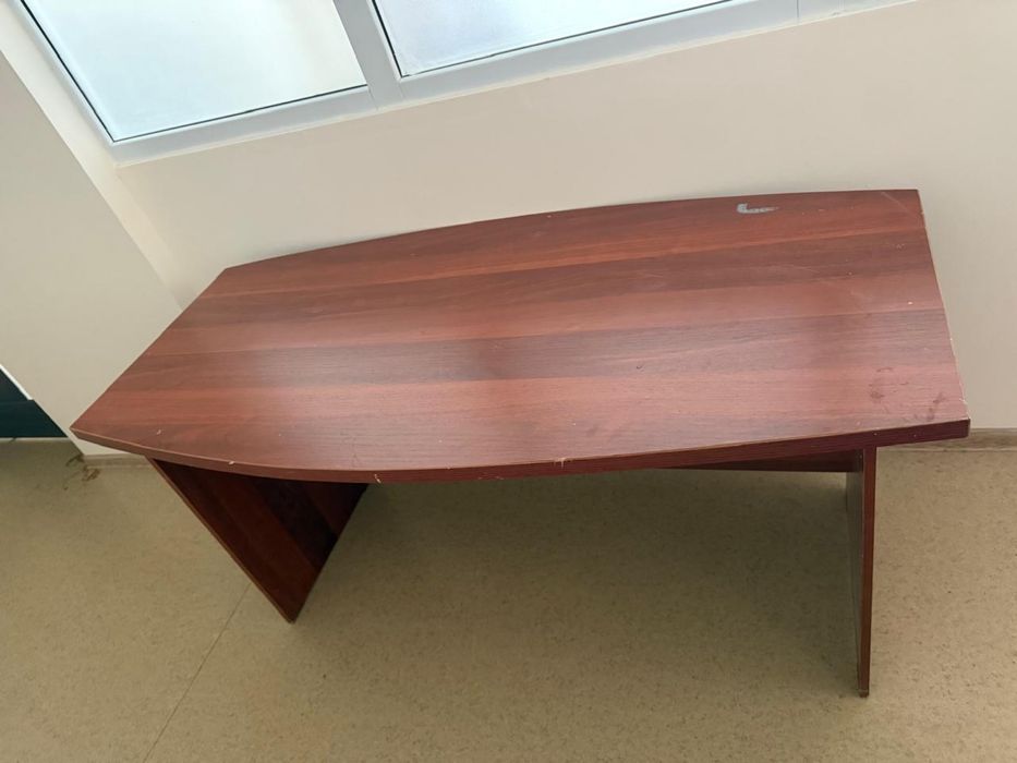 Продам стол и шкаф/полку