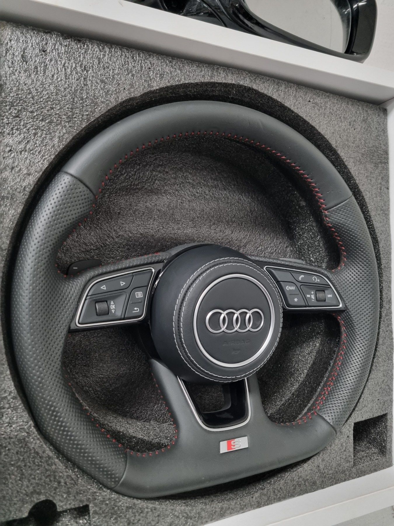Волани AUDI Sline S RS
А3 8V