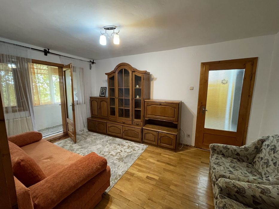 Apartament 2 camere et 1 central Chisineu Cris