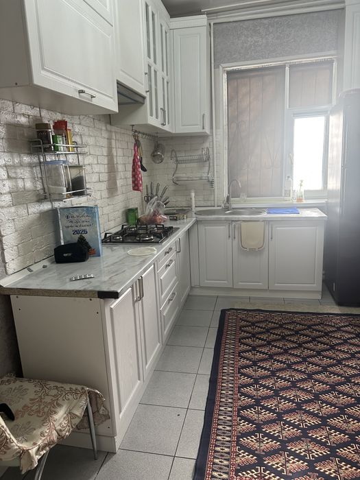 Б/у  таза сакталган кухонный сатылады