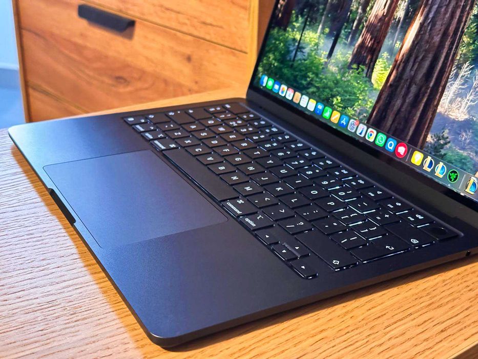 Oferta Black Friday Apple MacBook Air 13.6 inch M2 ca nou