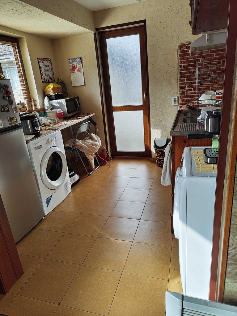Продава се Етаж от къща в Враца, Център - 100 кв.м за 791 €/кв.м - Снимка #1