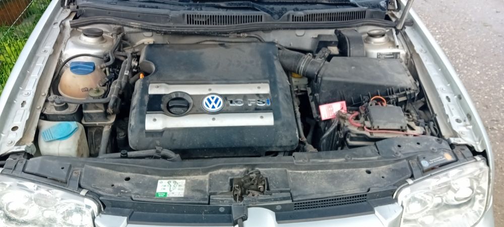 Vând sau schimb cu remorca