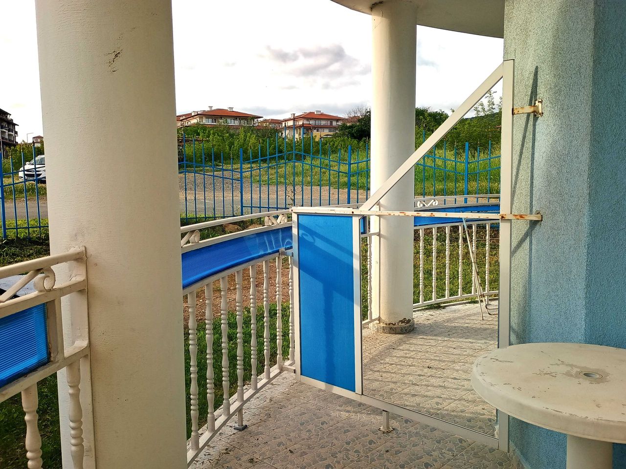 Дава се под наем Тристаен апартамент в с. Кошарица, Област Бургас - 106 кв.м за 254.49 € - Снимка #5