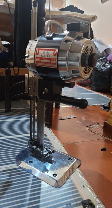 Раскройный нож срочно продаётся