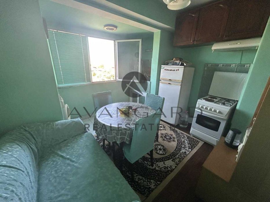 Продава се Двустаен апартамент в Пловдив, Христо Смирненски - 61 кв.м за 2007 €/кв.м - Снимка #2