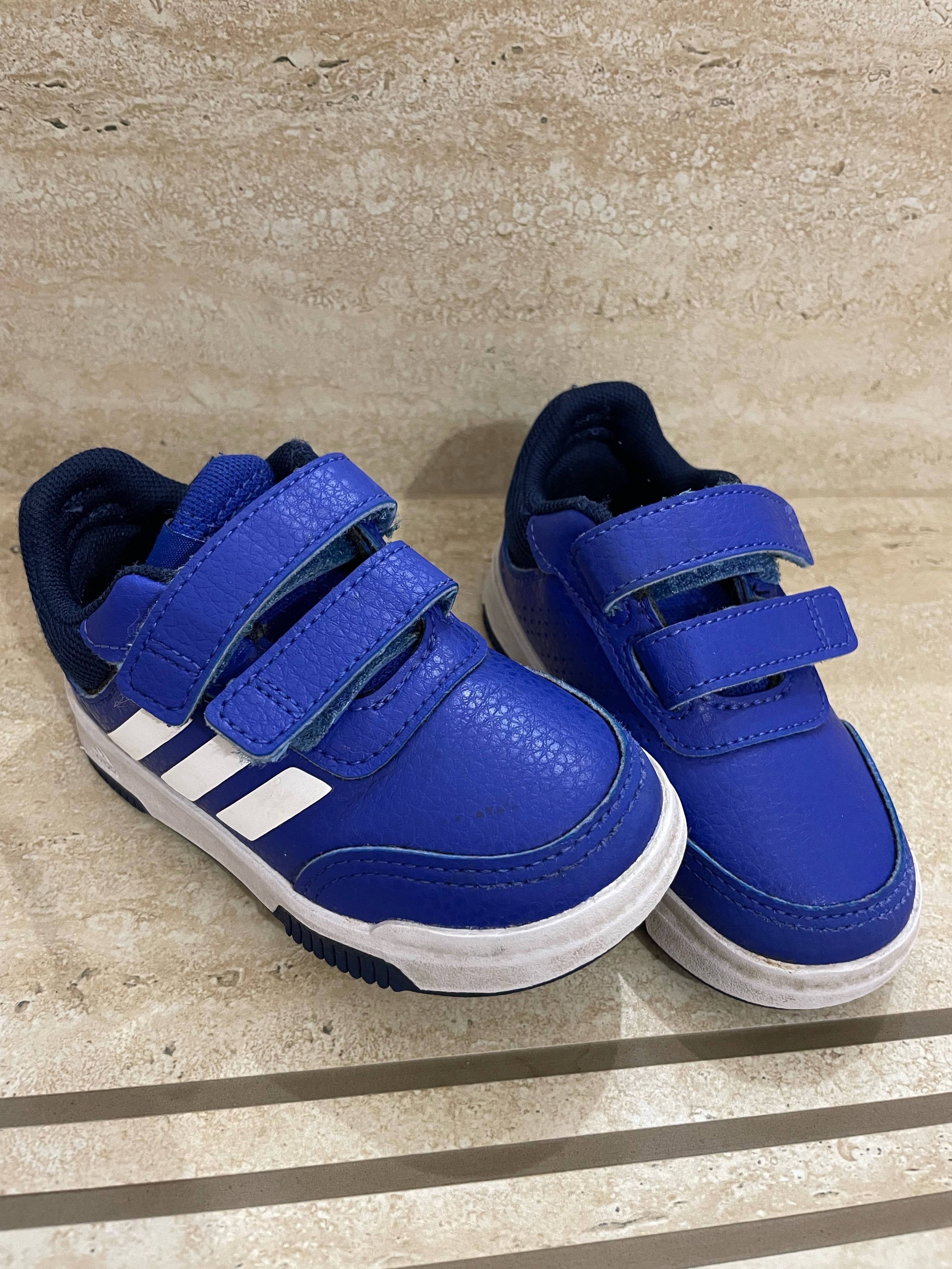 Обувки/маратонки за момче Adidas и Mayoral