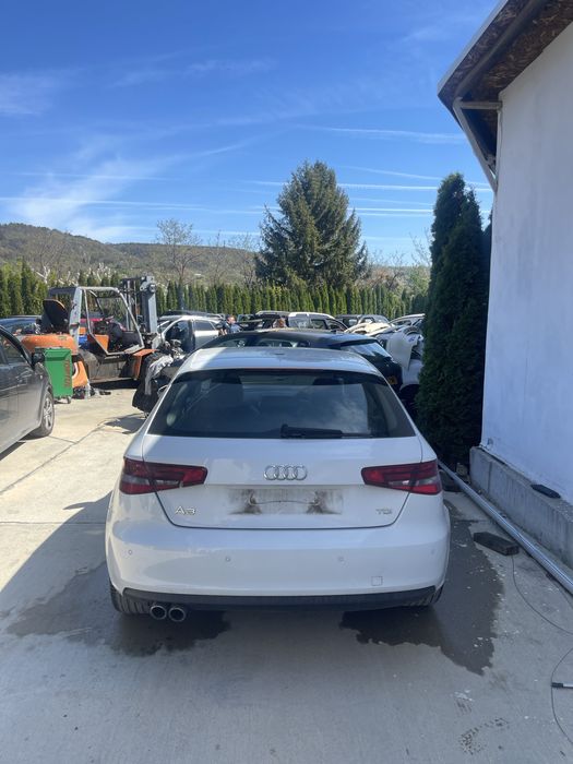 Audi A3 2015 8V на части