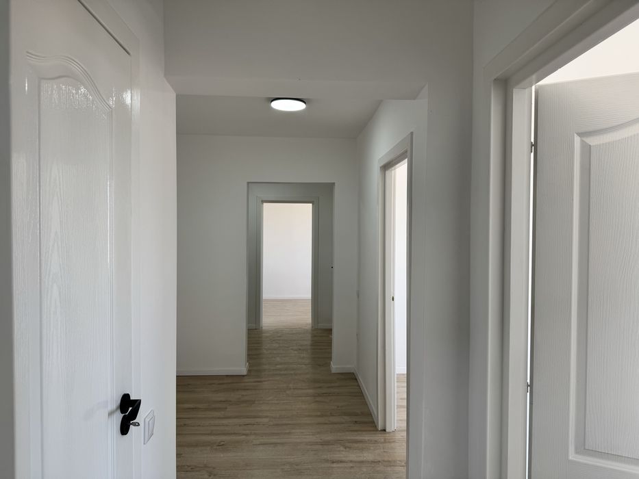 Proprietar vand  apartement 3 camere blvd. Mihai Viteazu