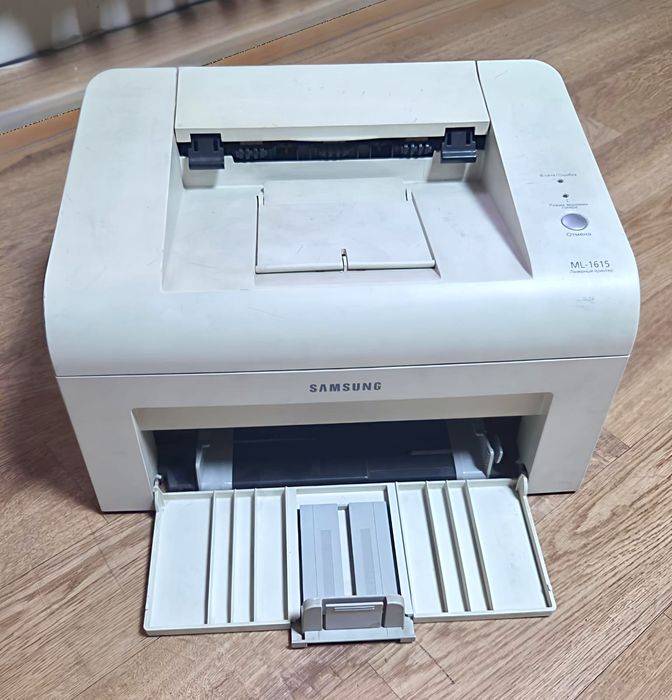 Продам принтер Samsung ML-1615 неубиваемы.й