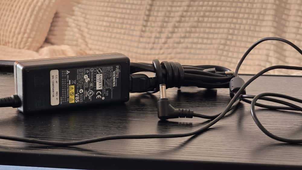 Incarcator laptop original Fujitsu Siemens 12-01959-01