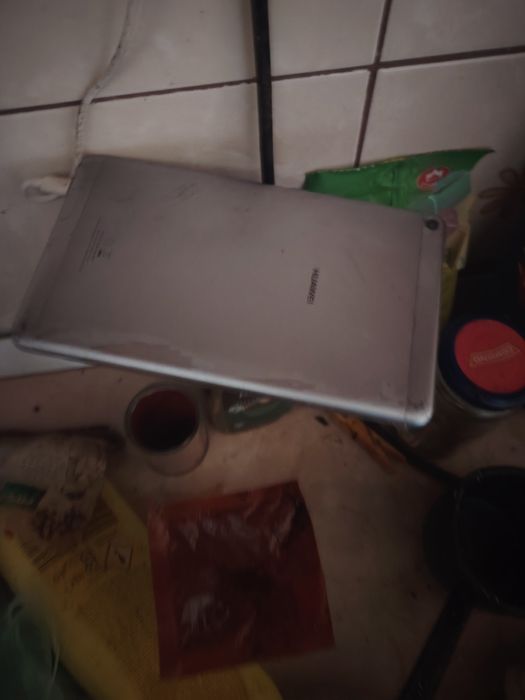 Tableta funcțională blocată Ii trebuie pin