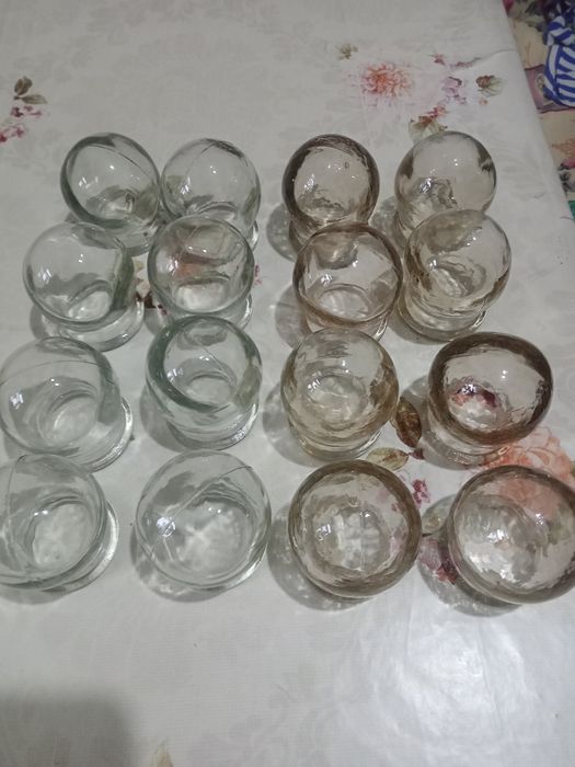 Продам медицинские баночки.