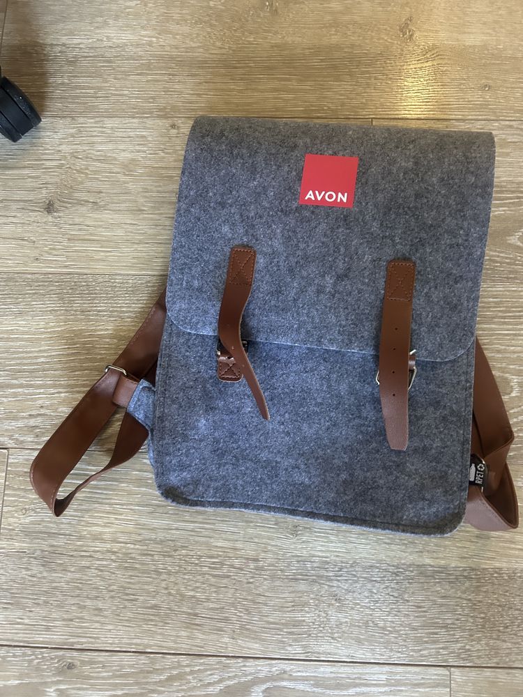 Раница с марка AVON