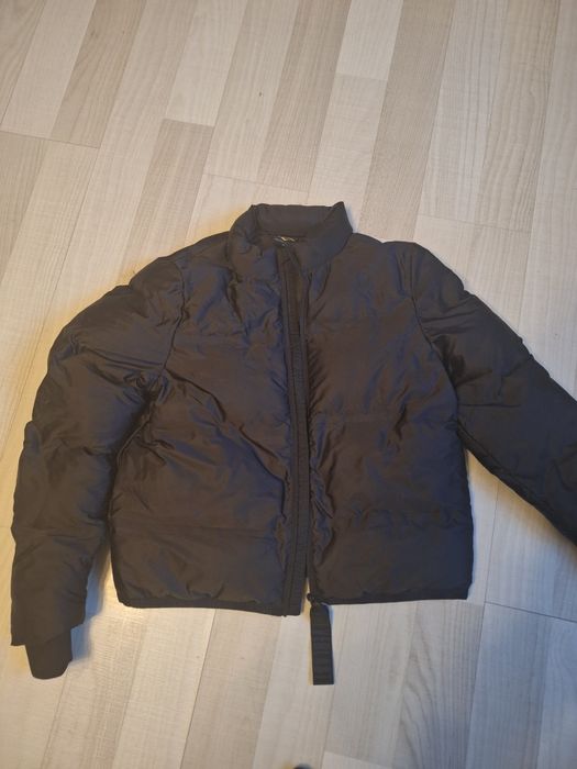 Vand geaca neagra groasa