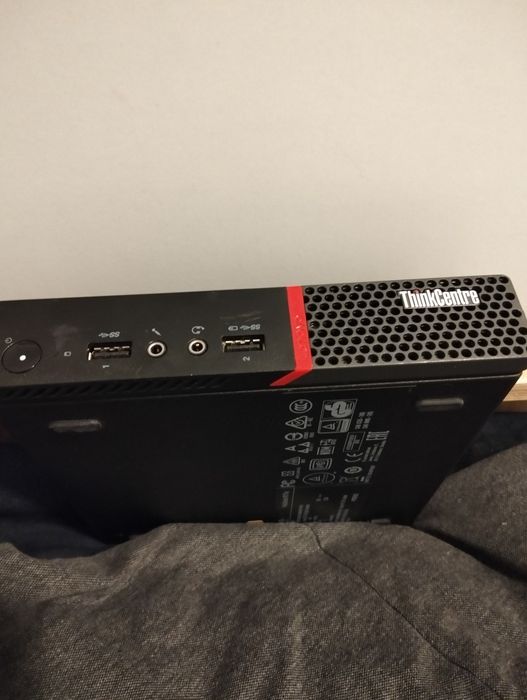 Lenovo Think Centre M715q
