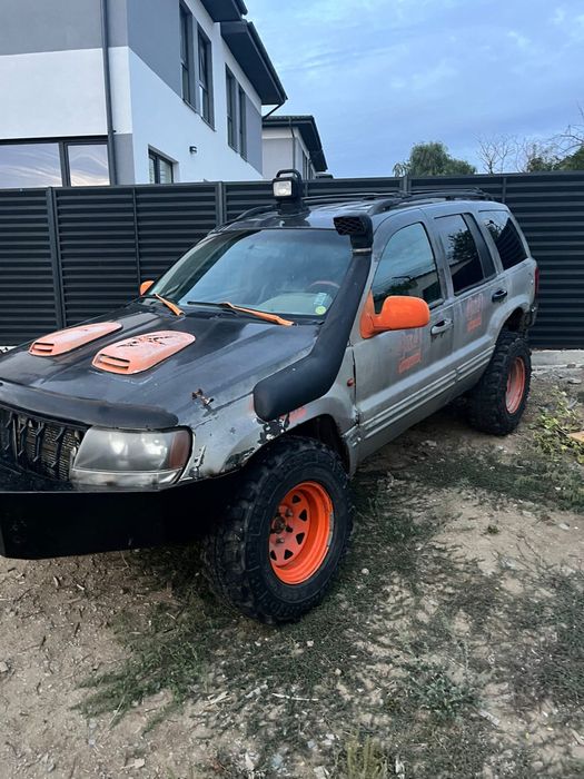 Grand  Cherokee
