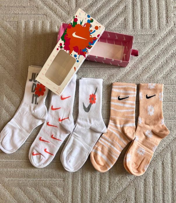 Луксозни ароматизирани чорапи.