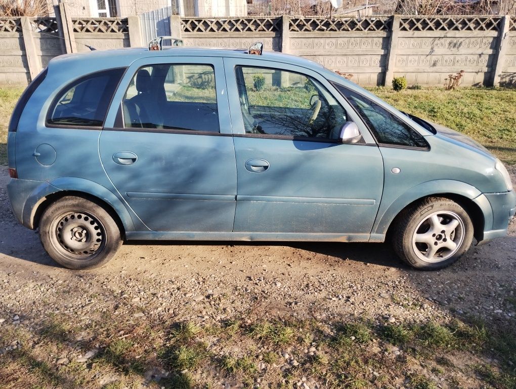 Vând Opel Meriva