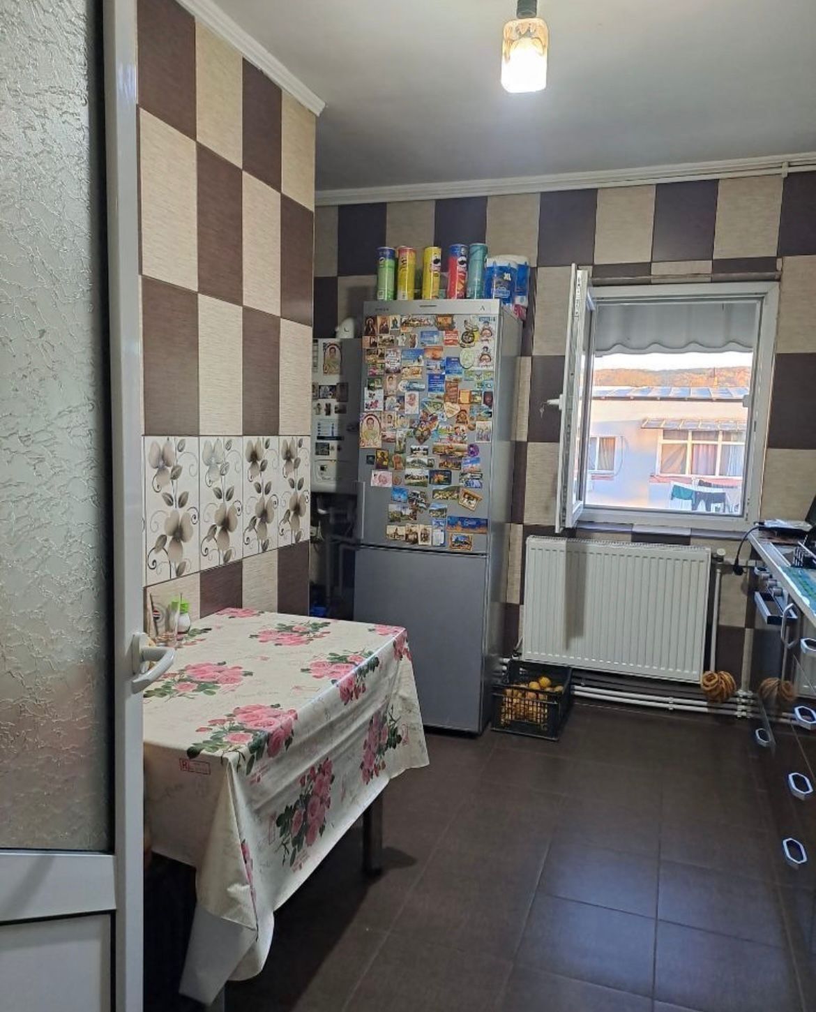 Vând apartament 2 camere, Mioveni!