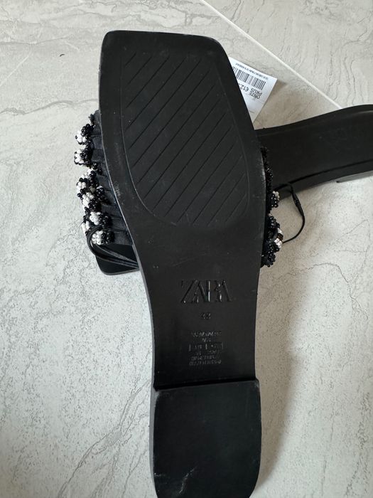 Чехли Zara с пайети