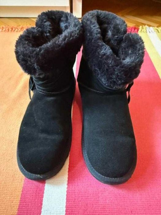 Cizme piele intoarsa captusite cu blana naturala mar.40