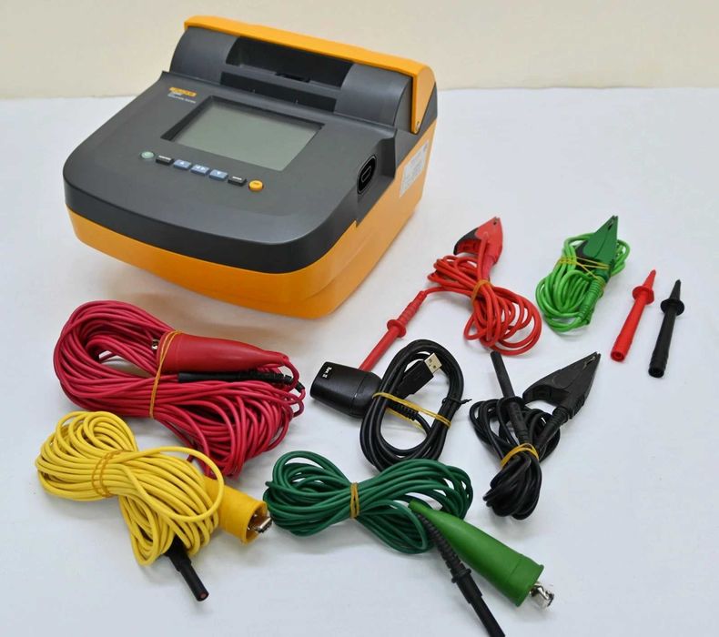 Мегаомметр  Fluke 1550C/Kit, (5 кВ) комплект