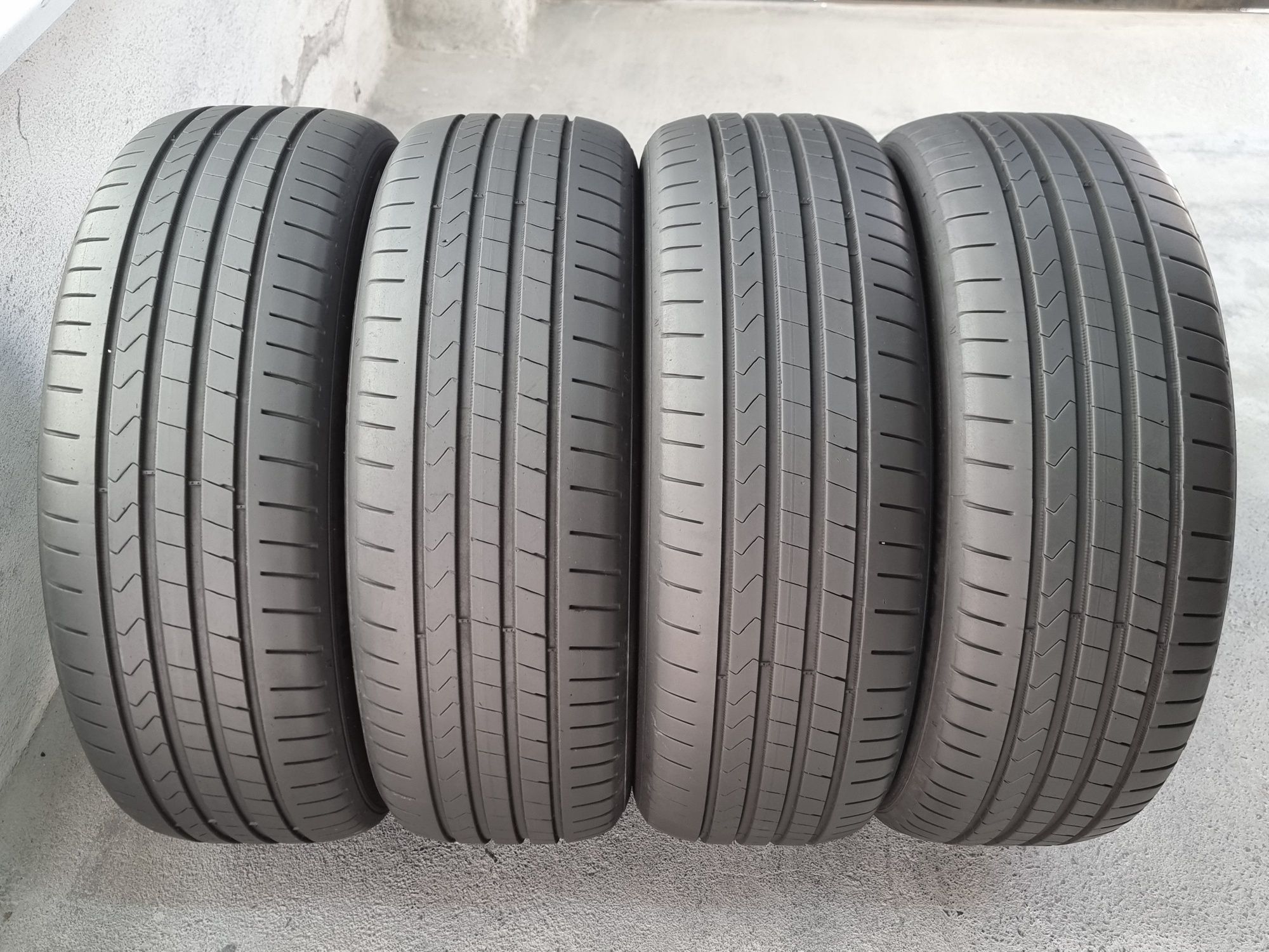 "Dot 22" 205/60/16 Hankook 4Броя: 320лв 6мм