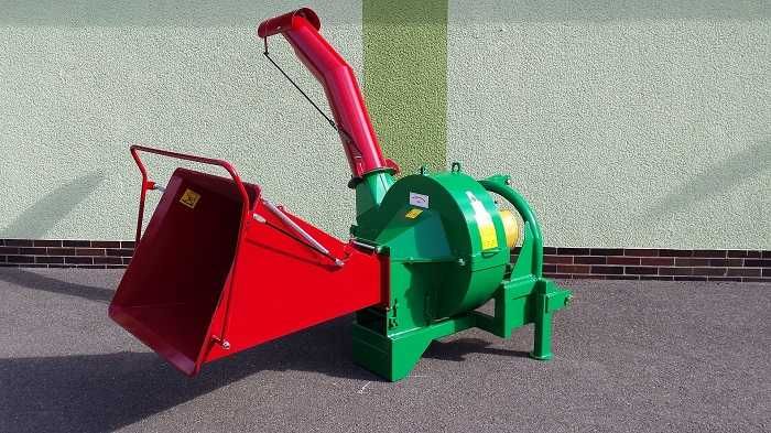 Tocator de crengi pentru. tractor, tocatoare de vegetatie pt. tractor