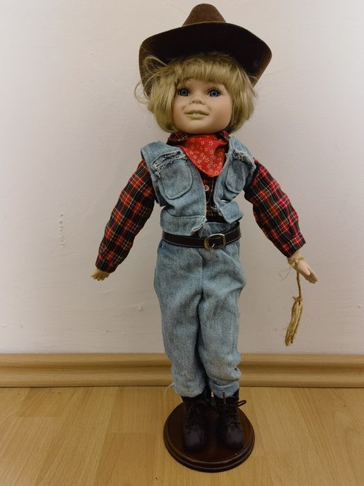 Порцеланови колекционерски кукли