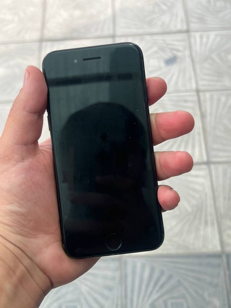 Iphone se 2020 garatinay 3 kunga beriladi tel ishlashi chotki