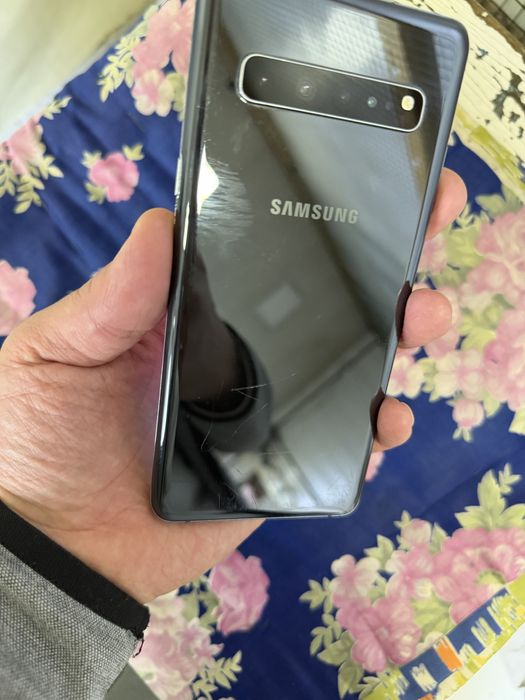 samsung s10+5g pamit 8.256g holati yahwi oqip tel qlila