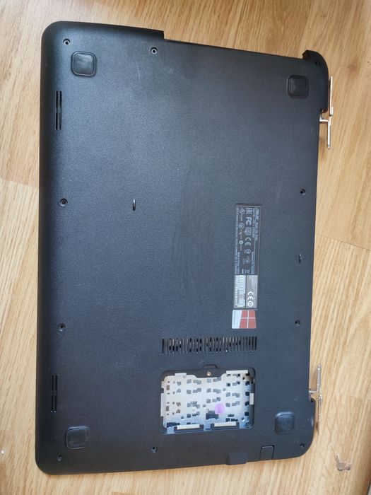 Carcasa Botom + Tastatura + Balamale Asus F555Q F555 X555 A555 K555
