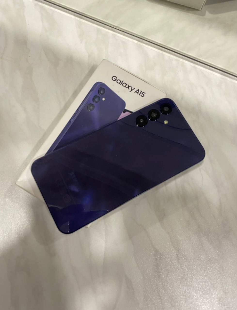 Samsung A 15 ideall holatda xotirasi 6/128. Karobka dokument full. Kel