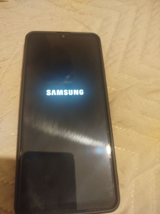 Продавам Самсунг Галакси А31