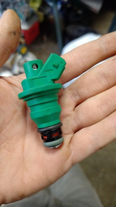 Чисто нови дюзи Kia k5(optima и др) Lpi