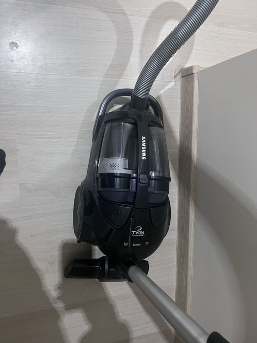 Пылесос Samsung VCC8874H35/XEV