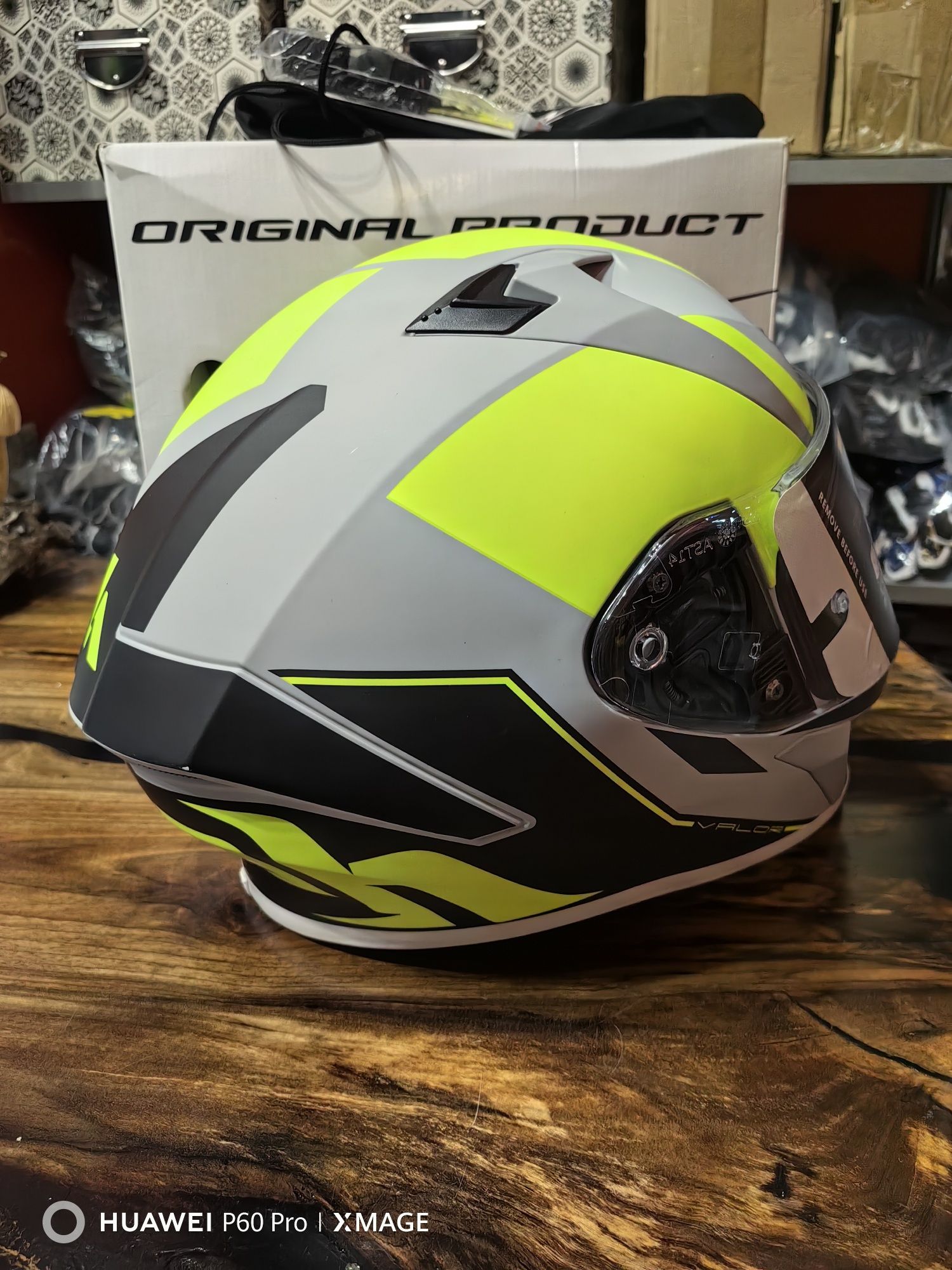 Airoh Valor wings fluo
Размер L