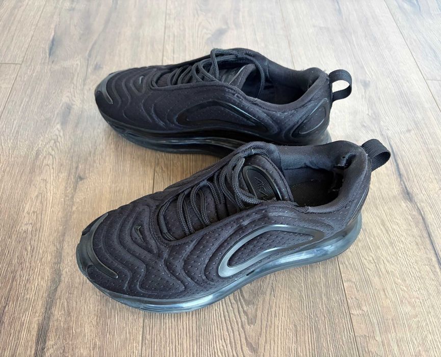 Оригинален Nike Air MAX 720 - 39