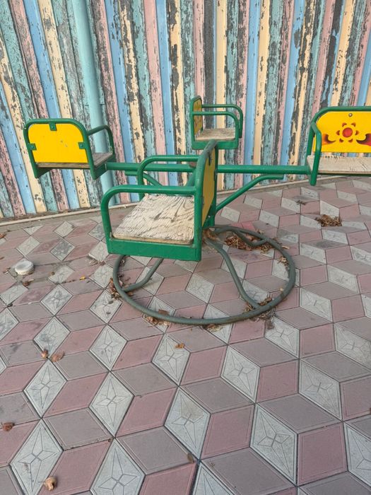 качели для двора