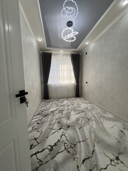 Yangi bozor 22-Maktab yonida  80 Kv remonti yangi jihozlari bilan